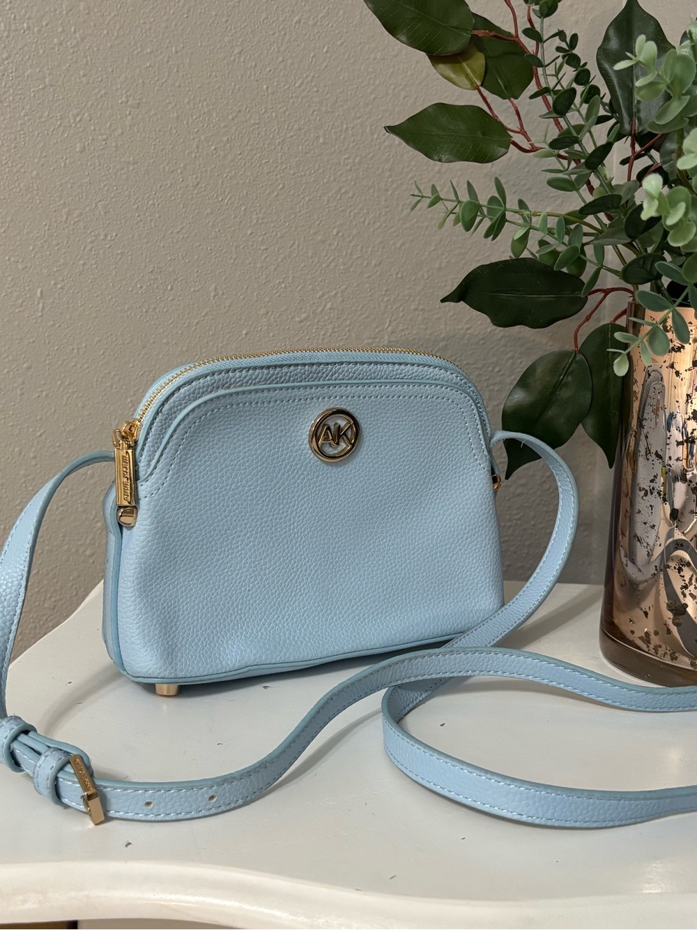 Anne Klein Baby Blue Small Crossbody Bag - NWOT - Picture 2 of 13